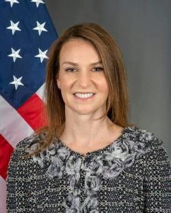 Nicole R Nason